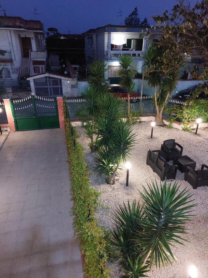 Esther Guest House 卡斯特沃托诺 外观 照片